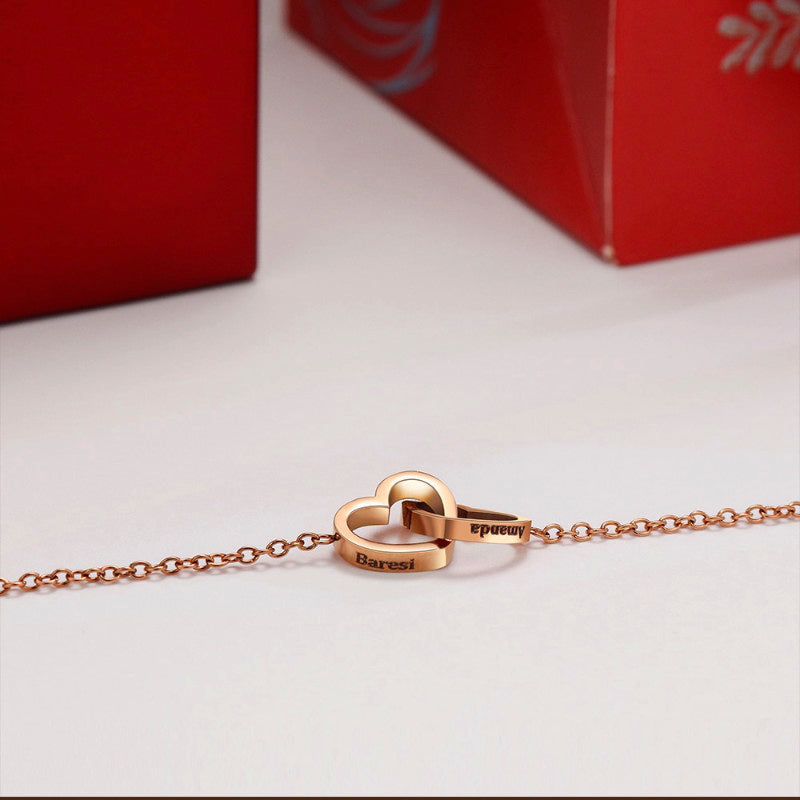 Evig Ros Ask – Halsband med Graverade Hjärtan